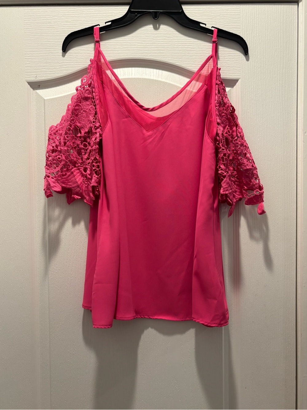 Cold-Shoulder Lace Sleeve Blouse in Light Hot Pink